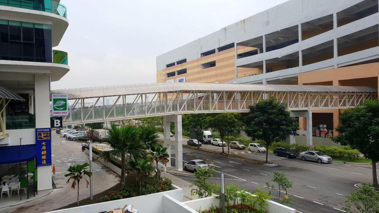 Arbarhome Apartemen *